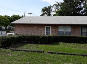 1601 E Orange Ave, Eustis, FL