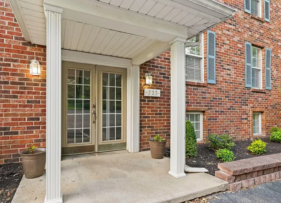 2 bed, 925 sqft, $1,325 — Photo 4