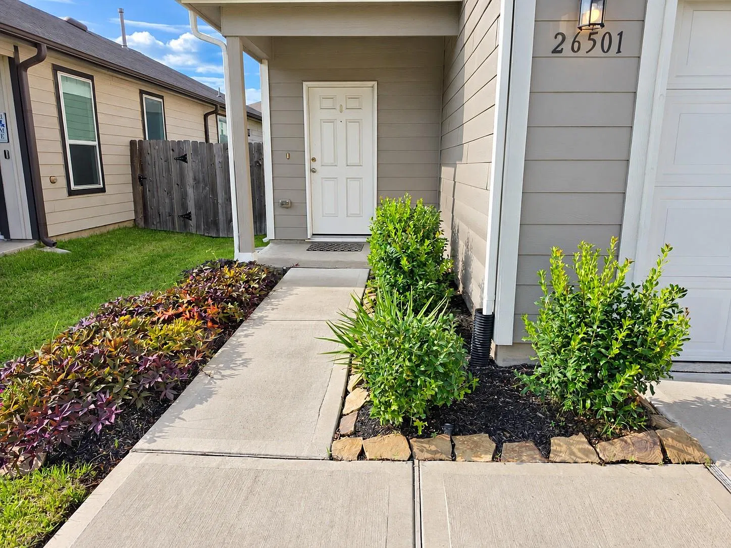 4 bed, 2.5 bath, 1687 sqft, $2,250 — Photo 3