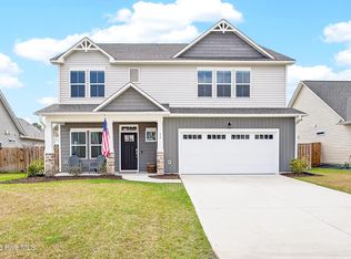 75 W Weatherbee Way, Hampstead, NC 28443