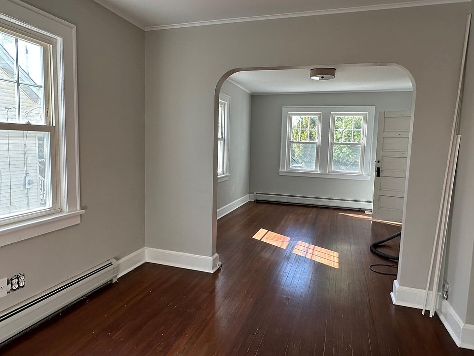 1st image of 34 Rea Ave #1