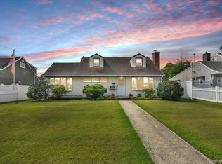 136 Maple Street, Massapequa Park, NY 11762