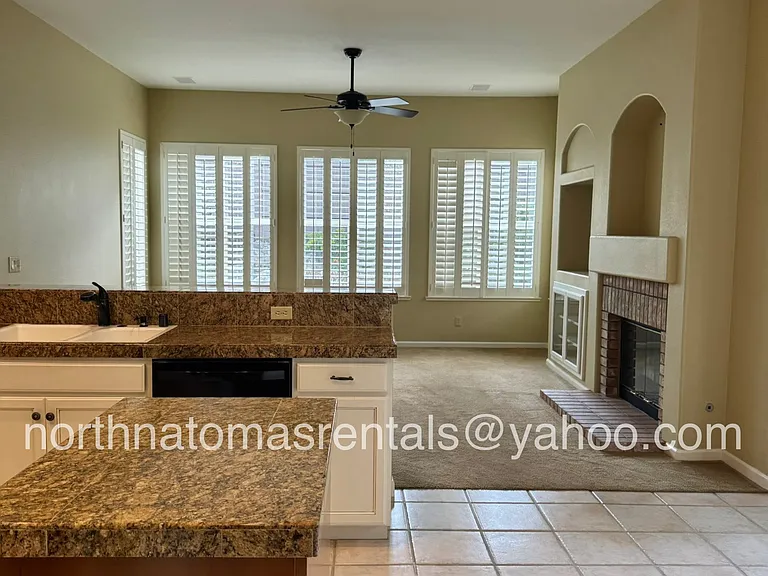 3949 Moraga Dr — Photo 22