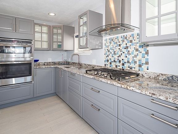 3rd image of 198-200 Endicott Ave #1