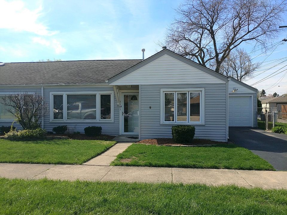1st image of 5105 W 92nd St