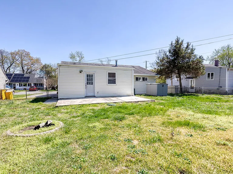 142 Alview Ter — Photo 13