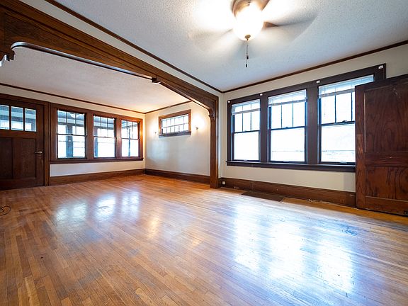 4th image of 949 Allen Ave