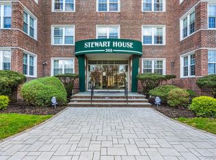 366 Stewart Avenue #C4, Garden City, NY