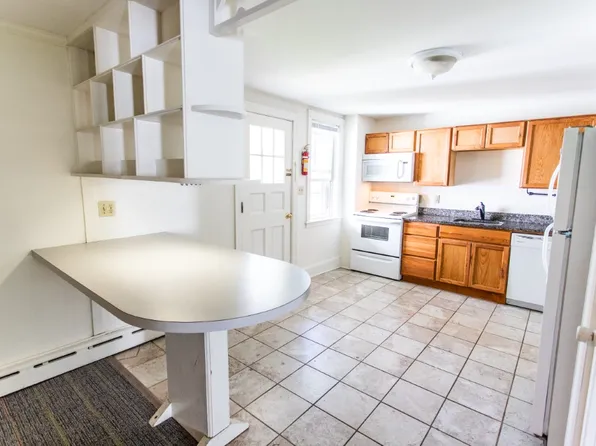 56 Madbury Rd APT 1A, Durham, NH 03824