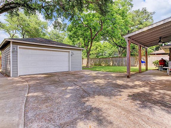 4th image of 6226 Grovewood Ln