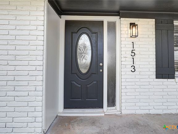 2nd image of 1513 W Main St