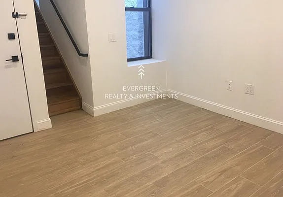 Rented by Evergreen Realty & Investments | media 50