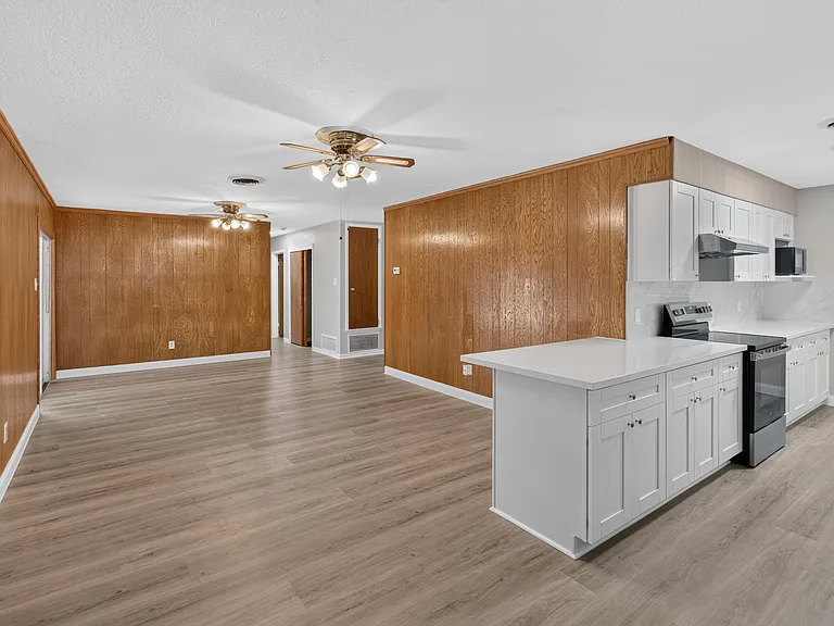4022 Capri Dr — Photo 5
