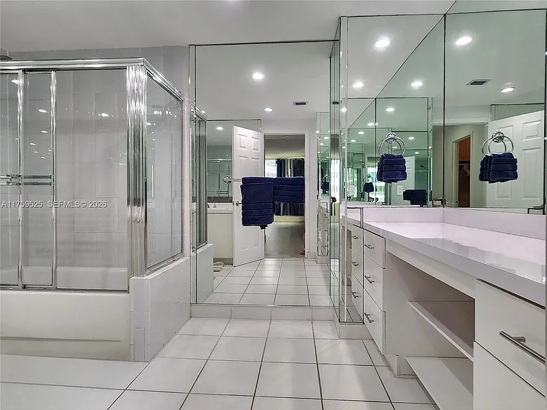 3505 S Ocean Dr #1014 — Photo 18