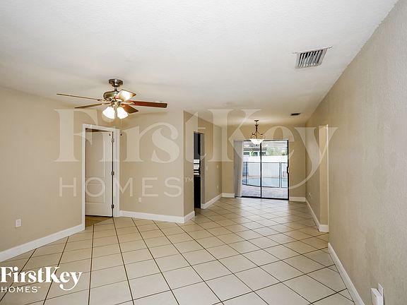 3rd image of 11310 NW 38th Pl