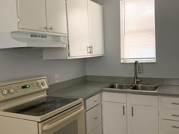 4th image of 6307 N King St