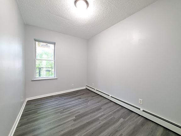 2nd image of 384 Bergen Ave #6E