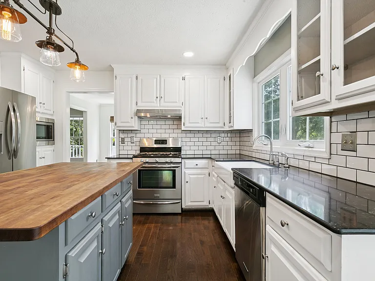 3517 Mott Ln — Photo 12