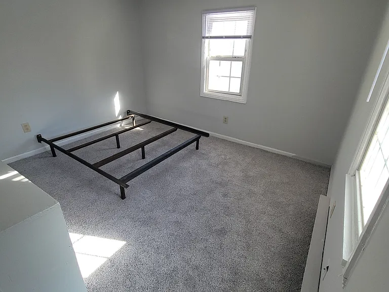 24 Pearl St #3 — Photo 7