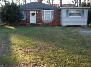 2905 Branchwood Dr, Greensboro, NC 27408