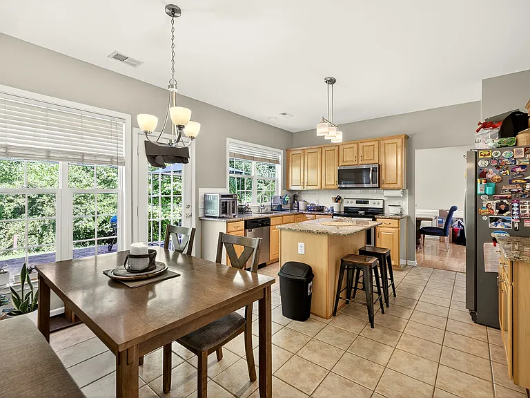 9538 Oswald Ln — Photo 13