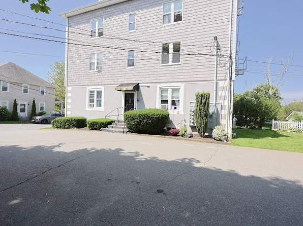 9 West St #1, Bristol, RI 02809