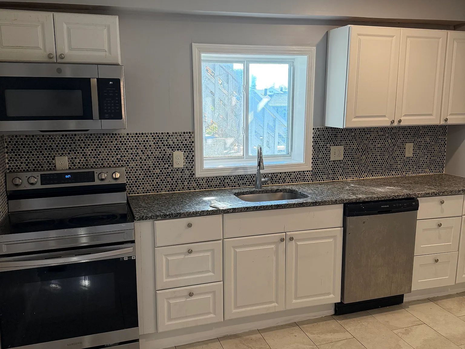 4 bed, 1597 sqft, $3,050 — Photo 1