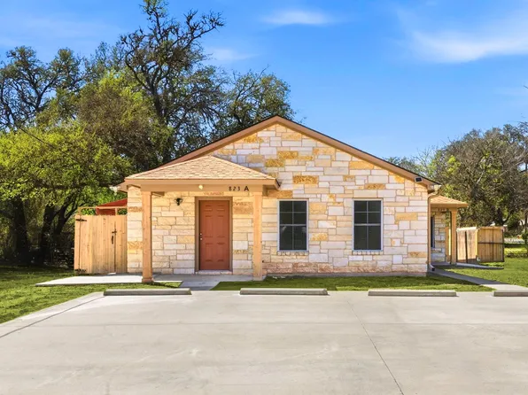 823 N Commerce St #A, Lockhart, TX 78644