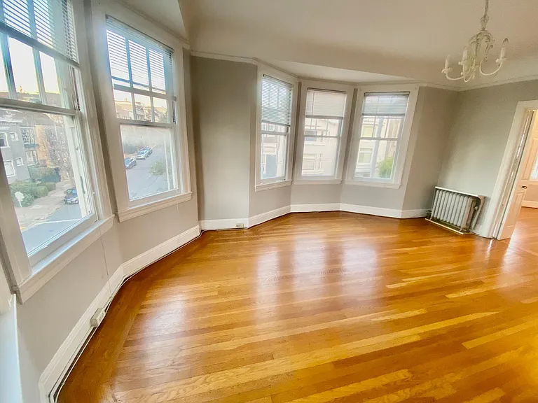 2815 Filbert St #204 — Photo 7