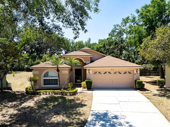 4701 Bear Claw Ct, Valrico, FL 33594