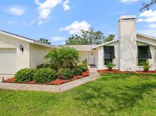 8785 Wildwood Ln, Seminole, FL 33776