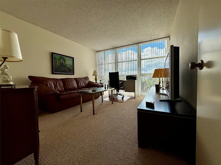 2841 N Ocean Blvd #603 — Photo 15