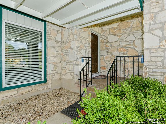 4th image of 8715 Star Creek Dr