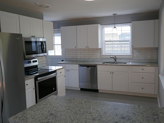 NewCabinets,Tile & Appliance