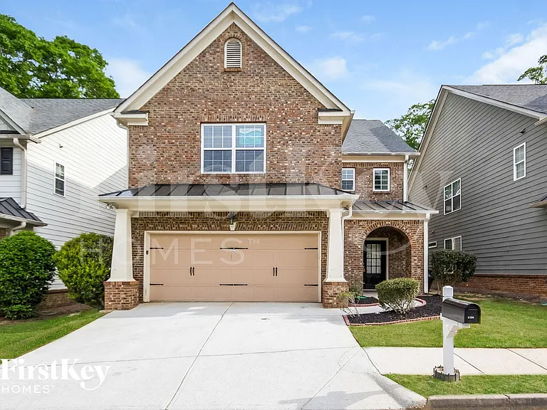 5779 Chatham Cir — Photo 1