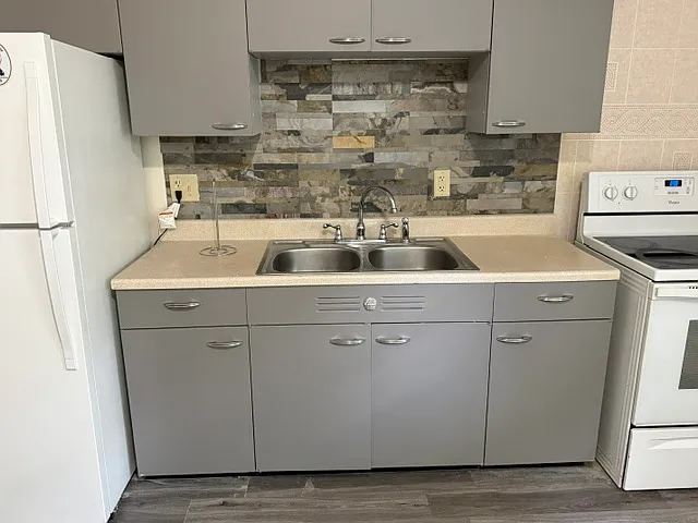 532 Imo Dr #4 — Photo 2