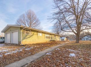 205 S Cherry St, Traer, IA 50675