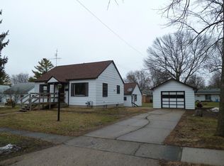 319 E Cramer St, Fort Atkinson, WI 53538