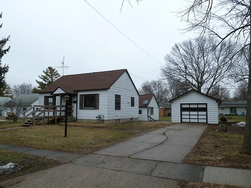 319 E Cramer St photo 1