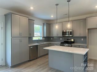 411 Sunharvest Ln, Indian Trail, NC 28079