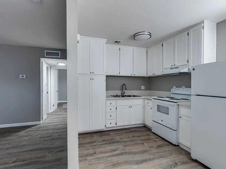 6425 Casada Way #2 — Photo 6