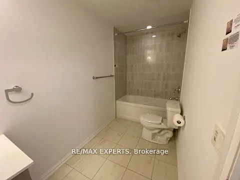 302 Essa Rd #306 — Photo 13