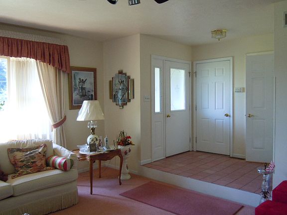 5th image of 2143 N Olive St