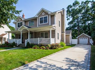 356 Mildred St, Oceanside, NY