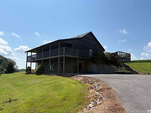 3rd image of 2355 Boyd Rd