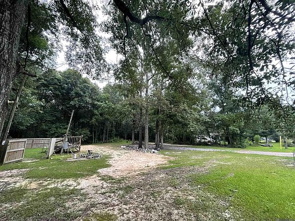 2nd image of 26862 Jennifer Ln