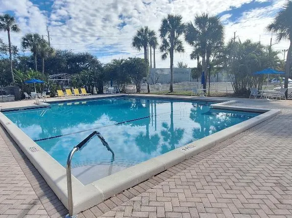 5530 NW 44th St APT 113C, Lauderhill, FL 33319