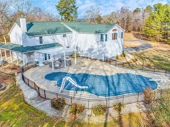 3rd image of 47935 Fordwick Way