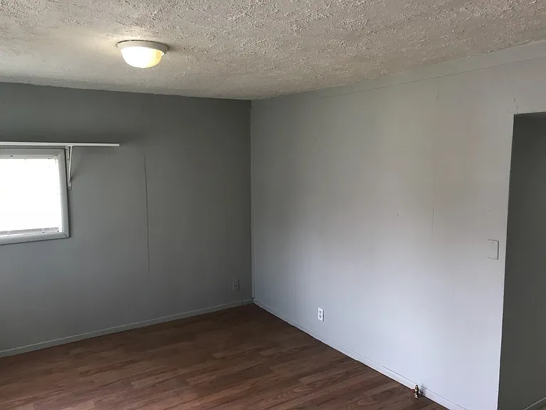 220 Doty St — Photo 11
