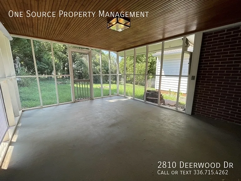 2810 Deerwood Dr — Photo 22